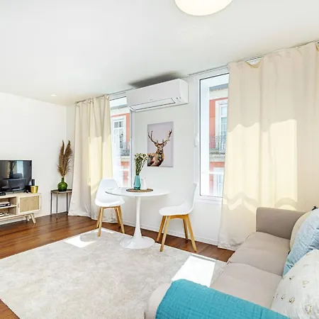 Apartamento Bombarda Vi By Innkeeper